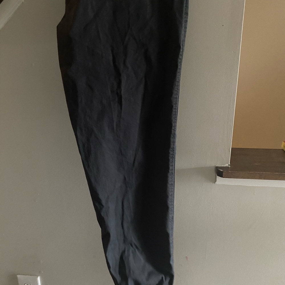 Uniqlo pants - Picture 3 of 4